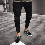 Streetwear Ripped Jeans Shorts Damen Vorderansicht im Destroyed Look